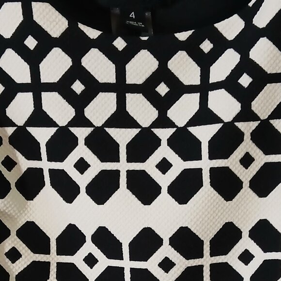 Black/off white geometrical design dress by Enfocus Studio - size 4 - Picture 6 of 8